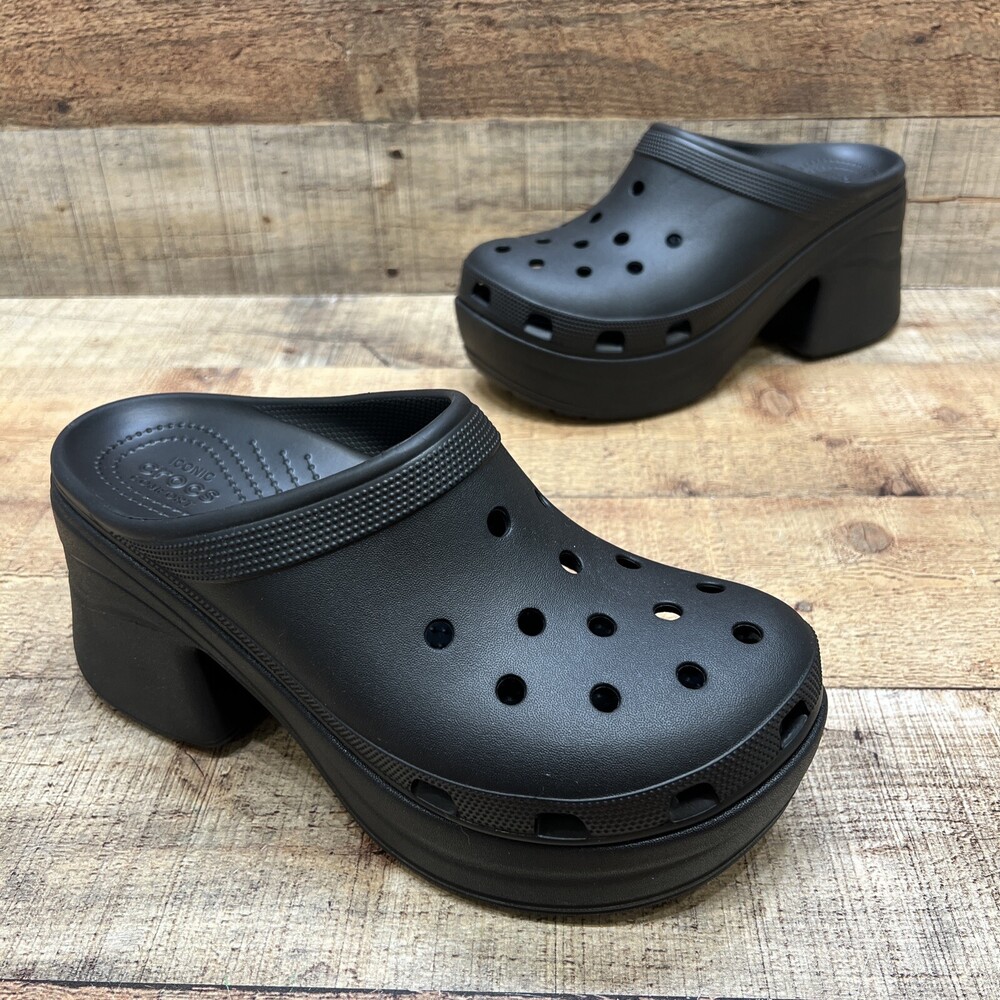 Crocs Womens Black Rubber Platform Heels Comfort Slip On Shoes Size 11 GREAT!